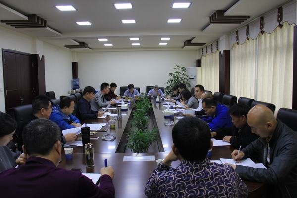 工程局召開(kāi)2018年第二季度安全生產(chǎn)領(lǐng)導(dǎo)小組會(huì)議
