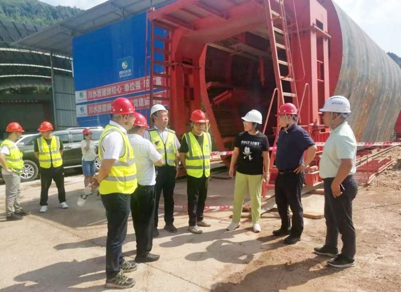 水利廳侯軍一行蒞臨亭子口項(xiàng)目I標(biāo)段開展防汛減災(zāi)和安全生產(chǎn)督導(dǎo)專項(xiàng)檢查