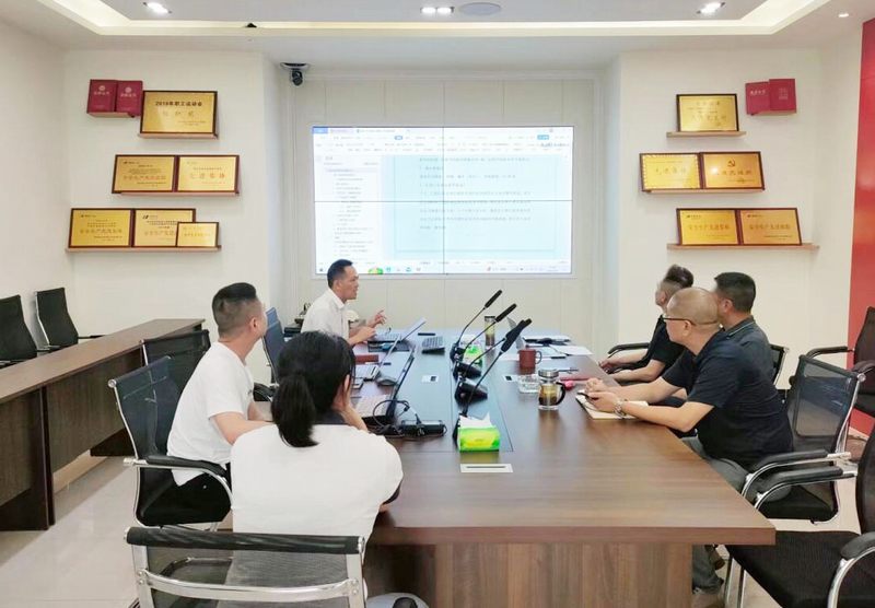 誠信為企 法律護航——律師團隊受邀為三分公司提供水利項目工程總承包履約風(fēng)險管理咨詢